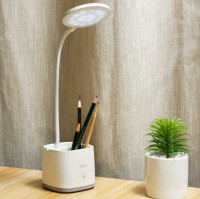 Yage T109 USB Table Lamp with Pen Holder