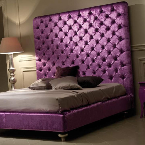 Exclusive Design 5 x 7 Feet Bed