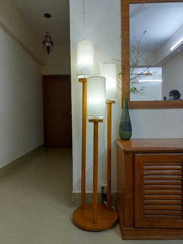 Corner Lamp with 3 Stand