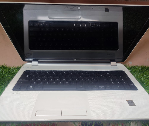 HP Pavilion 15-n055tx 4th Gen Core-i5 4GB RAM Laptop