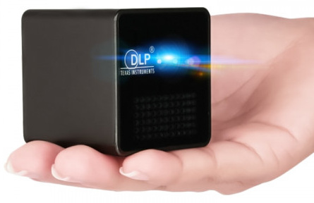 Unic P1+ Mini LED 100 Lumens Pocket WiFi Projector